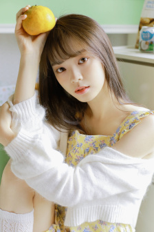 女子扒开荫道自慰